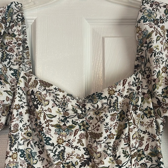 NWT Francesca’s Floral Print Long Dress With front Slit - Picture 4 of 7